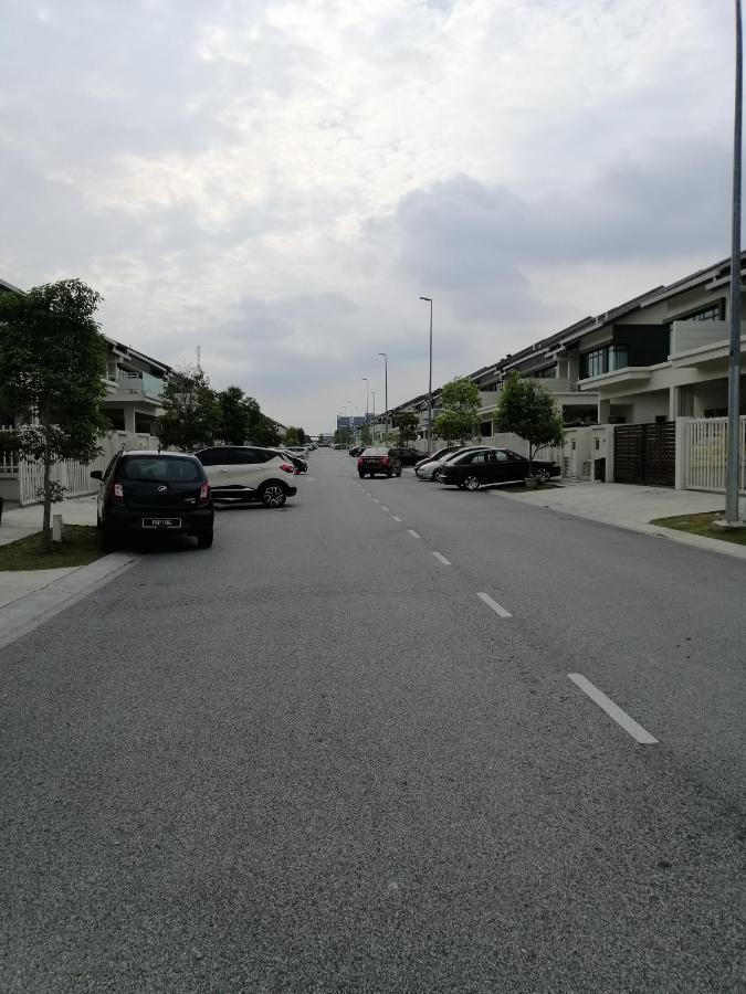 A&D Home-Stay @Kota Warisan, Sepang Exterior foto